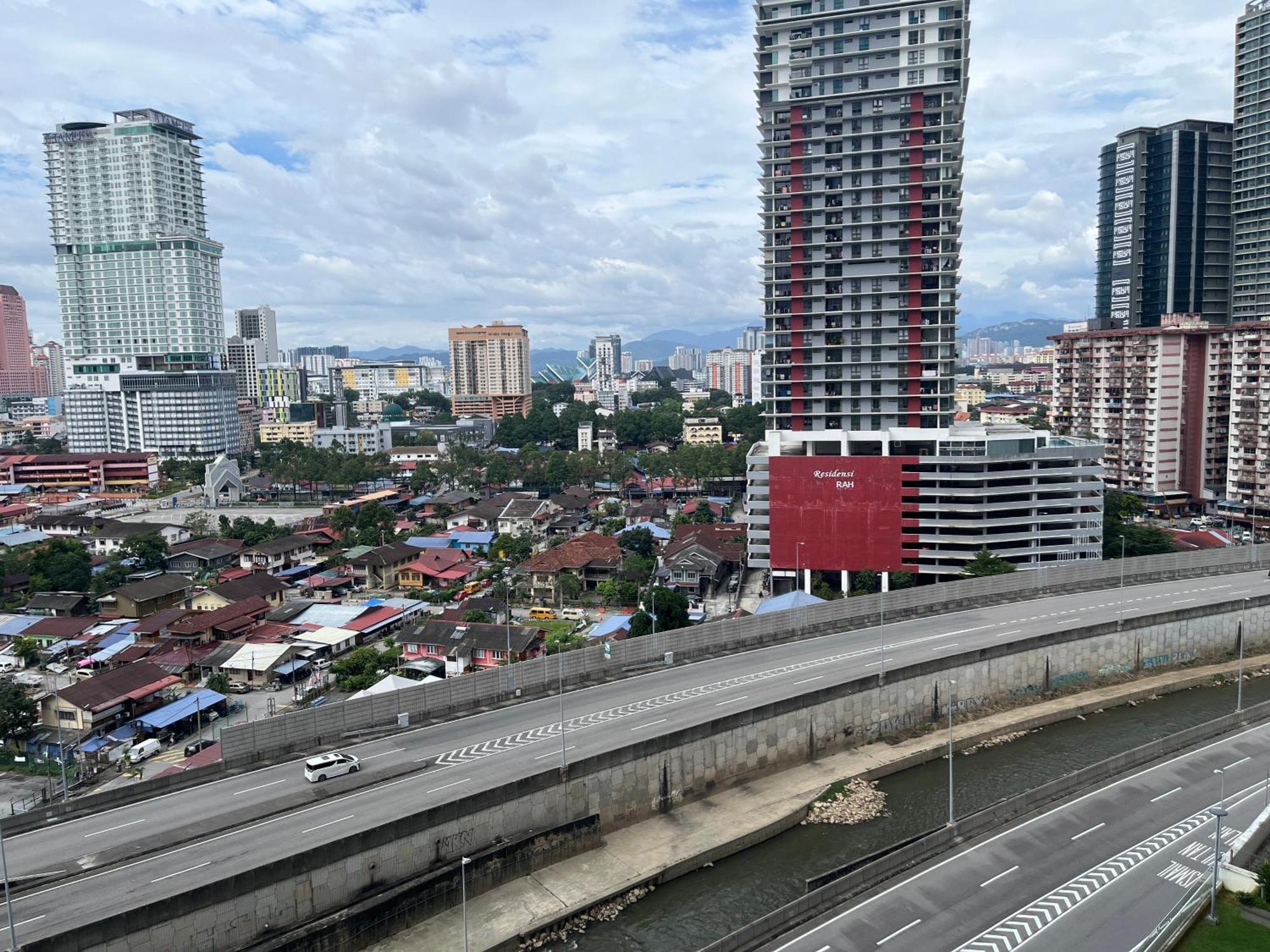 Kuala Lumpur Cherry Suites At Mercu Summer Suites Klcc Екстериор снимка